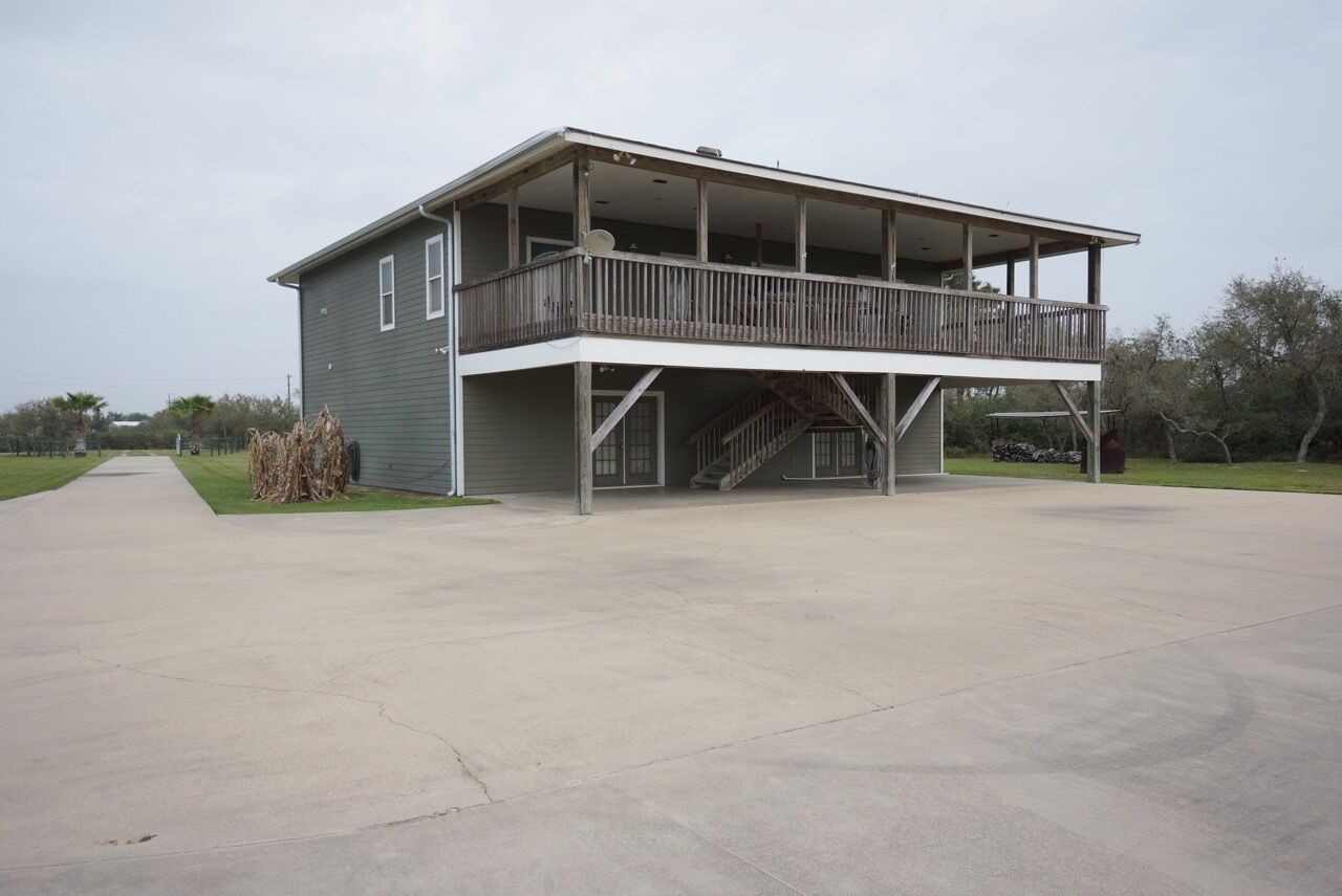 MORRIS RETREAT  Large Luxury in POC