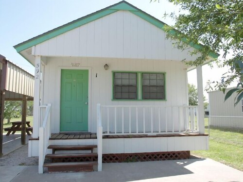 THE COTTAGE Tiny Home in POC