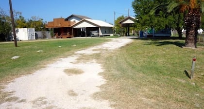 THE COTTAGE Tiny Home in POC
