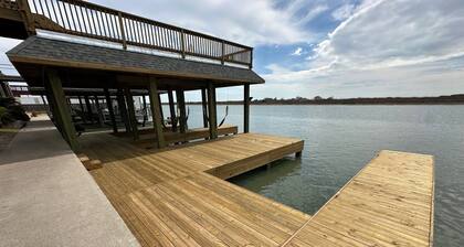 WATERFRONT Vista de la Bahia on the ICW