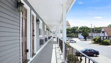 King Suite | Terrace/patio