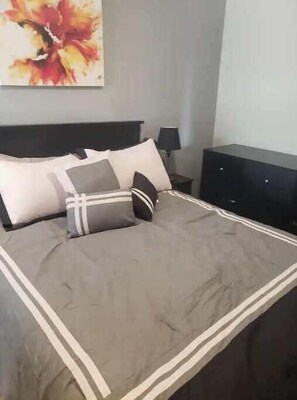 2 slaapkamers, een bureau, gratis wifi, beddengoed