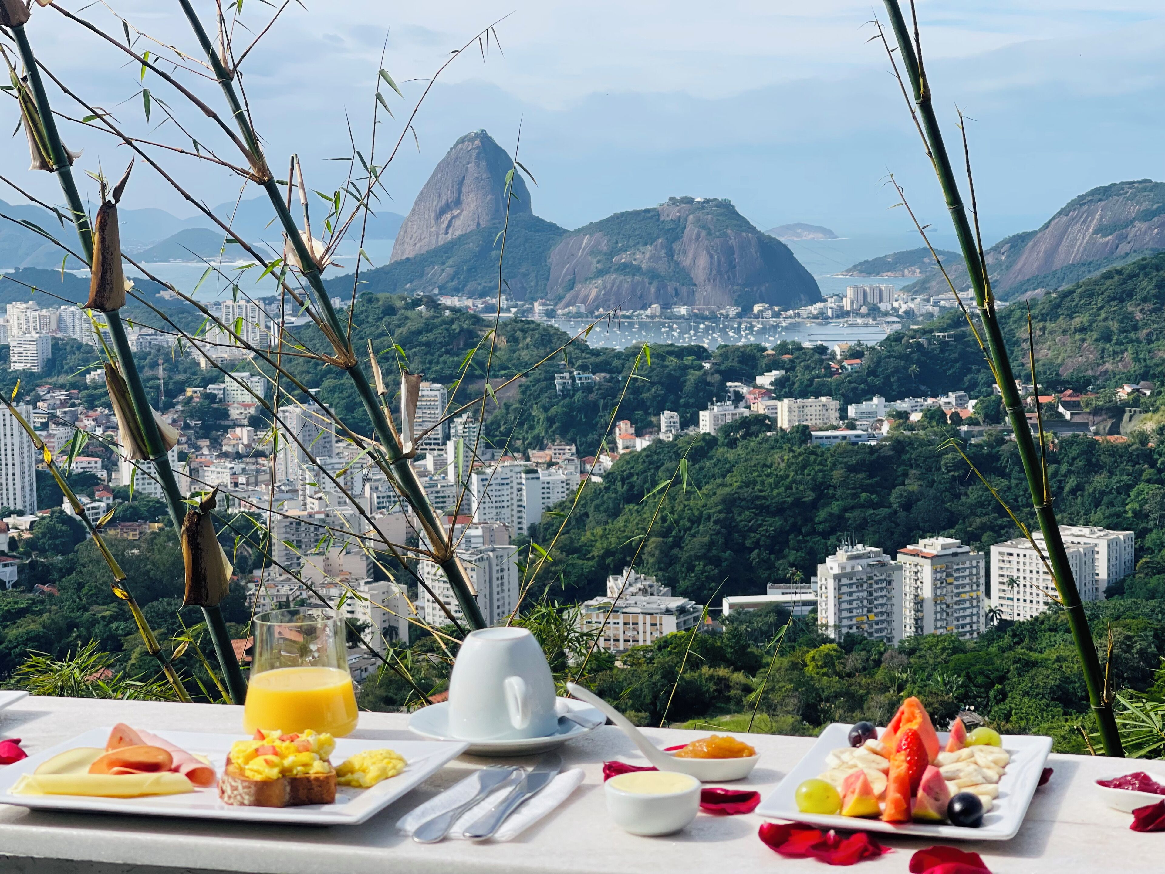 Café da manhã continental grátis todos os dias