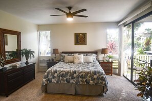 3 bedrooms, WiFi - NEWLY REMODELED! Partial Ocean View condo along the golf course (Wailea-Makena)