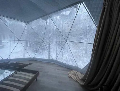 Alberta’s true Glamping Dome 2 level.45 min W YEG