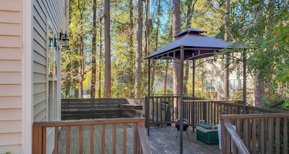 Wendell Home w/ Fenced Yard, Close to Raleigh