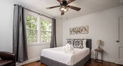 Charming, Cozy Home in Beautiful Marietta Georgia