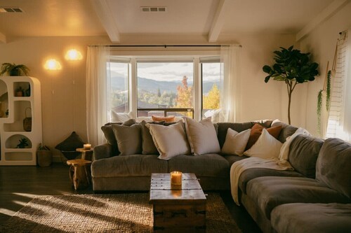 Pool Sunset View Game Room Full Kitchen