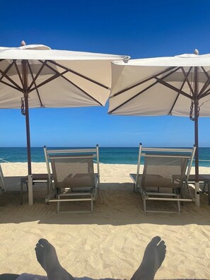 Liegestühle, Strandtücher