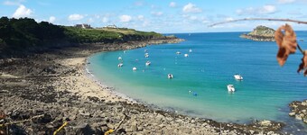 LA LANZARDIERE : le Doris à 100m de la plage de Port-Mer