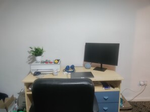 Interior - Peaceful and Private room in Cardiff (Cardiff)