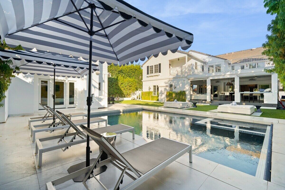 A beautifully maintained traditional style home located in the iconic Beverly Hills Flats
