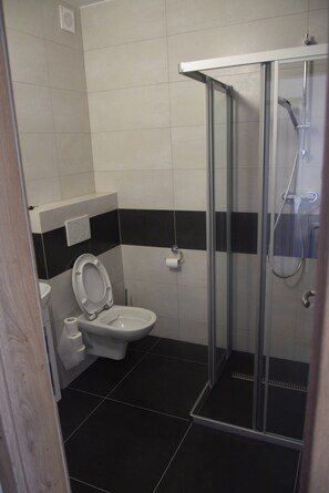 Habitación estándar | Baño | Toallas