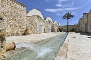Courtyard - Masseria Francescani (Lecce)