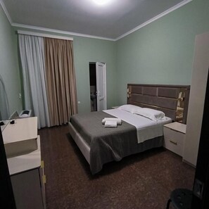 Villa | 4 bedrooms, free WiFi, bed sheets