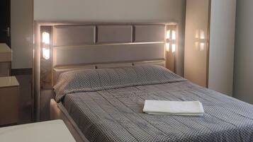 4 makuuhuonetta, ilmainen Wi-Fi, vuodevaatteet