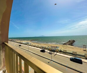 Property grounds - Athena Seafront Apartment, Free Parking & Pool (Castel Volturno)