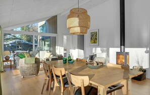Dining - Cozy home in Hornbæk with WiFi (Hornbæk)