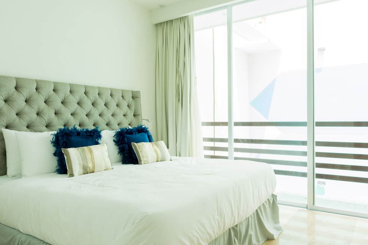 Departamento empresarial | 1 habitación y caja de seguridad en la habitación