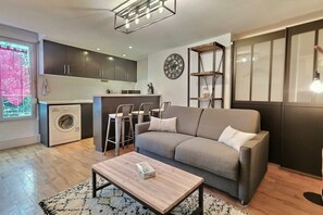 TV - World studio proche gare et commerces ~ Mon Groom (Sainte-Savine)