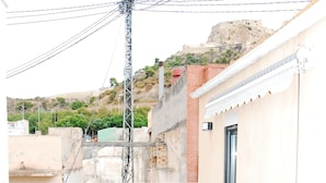 Outdoor dining - Leukana House Alicante Terrace (Alicante (Alacant))
