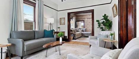 Smart TV, fireplace, offices