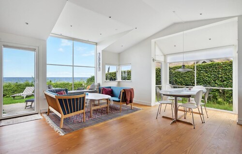Amazing home in Nyborg with kitchen