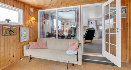 Awesome home in Ulfborg with kitchen