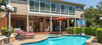 Fun fun Five Bedroom for couples or family