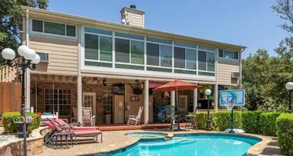 Fun fun Five Bedroom for couples or family