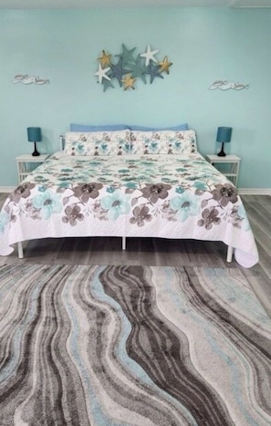 3 bedrooms, WiFi, bed sheets - Family Vacation Getaway
3 Bedroom 2 Bathroom Sleeps 8 only (Surfside Beach)