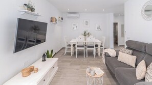 TV, fireplace - Casa Moreno Cómpeta by Ruralidays (Málaga)