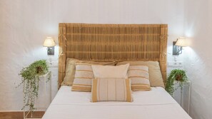 3 bedrooms, iron/ironing board, travel cot, WiFi