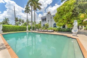 Zimmer (Master BR) | Aussenbereich