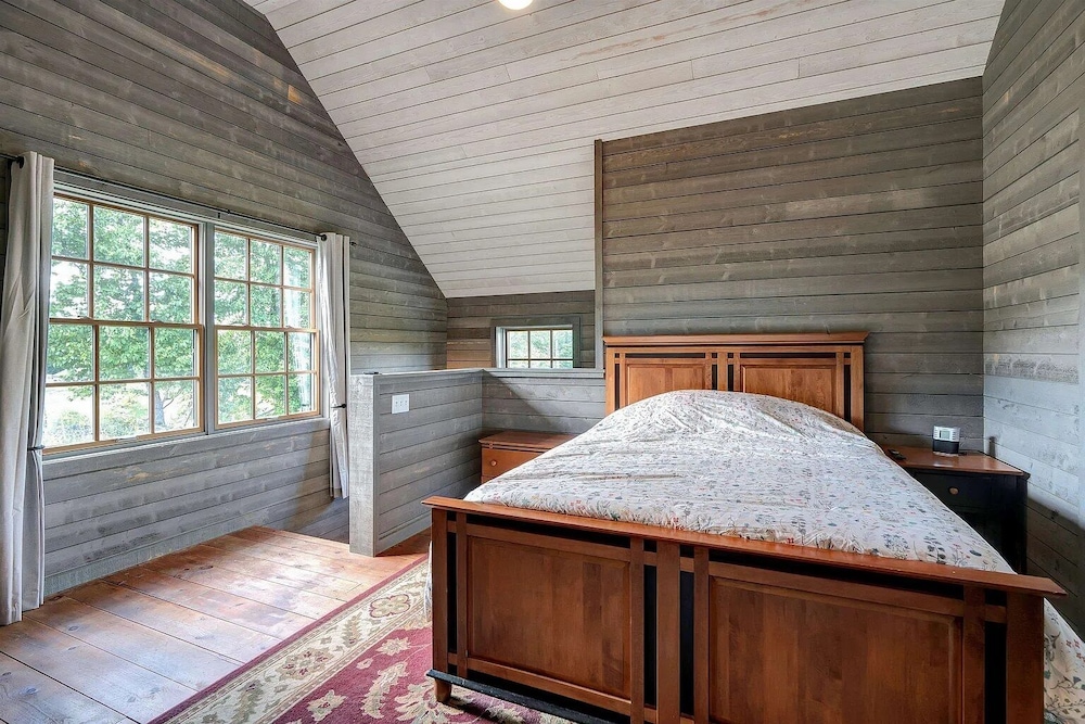 Mt Ascutney Custom Home With Mountain Views and Snow Toys Brownsville Vrbo