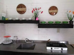 Private kitchen - AM 1 to 4 Huespe 3km TELEFERICO ORIZABA SUPER SAFE HOLIDAY ACCOMMODATION (Río Blanco)