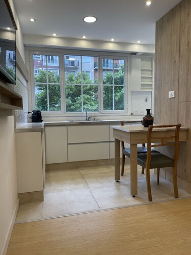 AV COLON COMFORTABLE APARTMENT FOR TWO PEOPLE