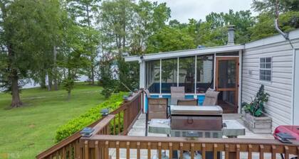 Sunset BnB - 3BR & Lovely Waterfront Vista