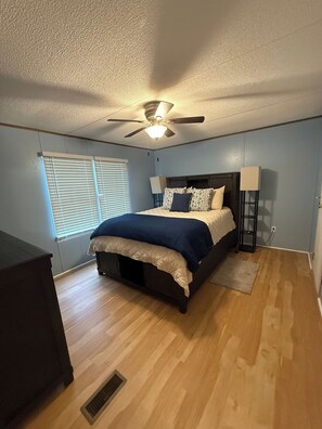 3 slaapkamers, gratis wifi, beddengoed, rolstoeltoegankelijk