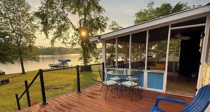 Sunset BnB - 3BR & Lovely Waterfront Vista