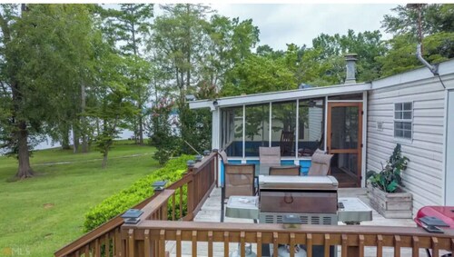 Sunset BnB - 3BR &  Lovely Waterfront Vista