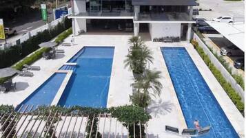 Outdoor pool, a heated pool