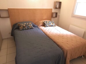 1 chambre, fer et planche à repasser, Wi-Fi gratuit