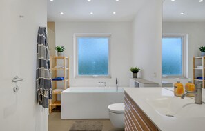 Ensemble baignoire-douche