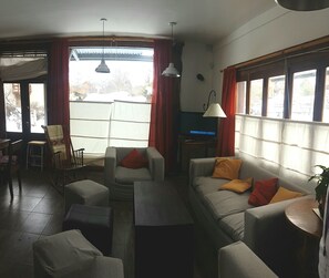 Family Apartment | Living area | TV, Netflix, streaming services - CERRO CATEDRAL SCHUSS ARG41 (San Carlos de Bariloche)