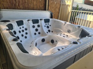 室外 SPA 浴池