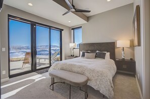 4 chambres, fer et planche à repasser, Wi-Fi, literie fournie