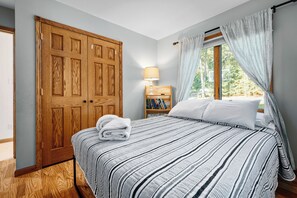 6 Schlafzimmer, Bügeleisen/Bügelbrett, kostenloses WLAN, Bettwäsche