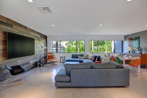 Televisión y estéreo 