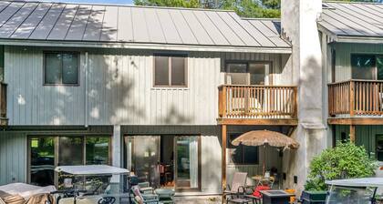 Golf, Lake Pinneo, Fireplace - Windsor Village 3D